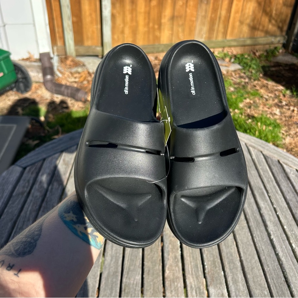 Nwt Men's‎ Archie Recovery Slide - All In Motion size 10 black sandals summer